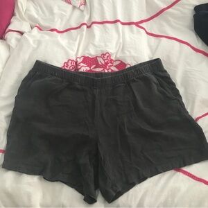 J Jill Grayish Charcoal Black Shorts with Elastic Waistband